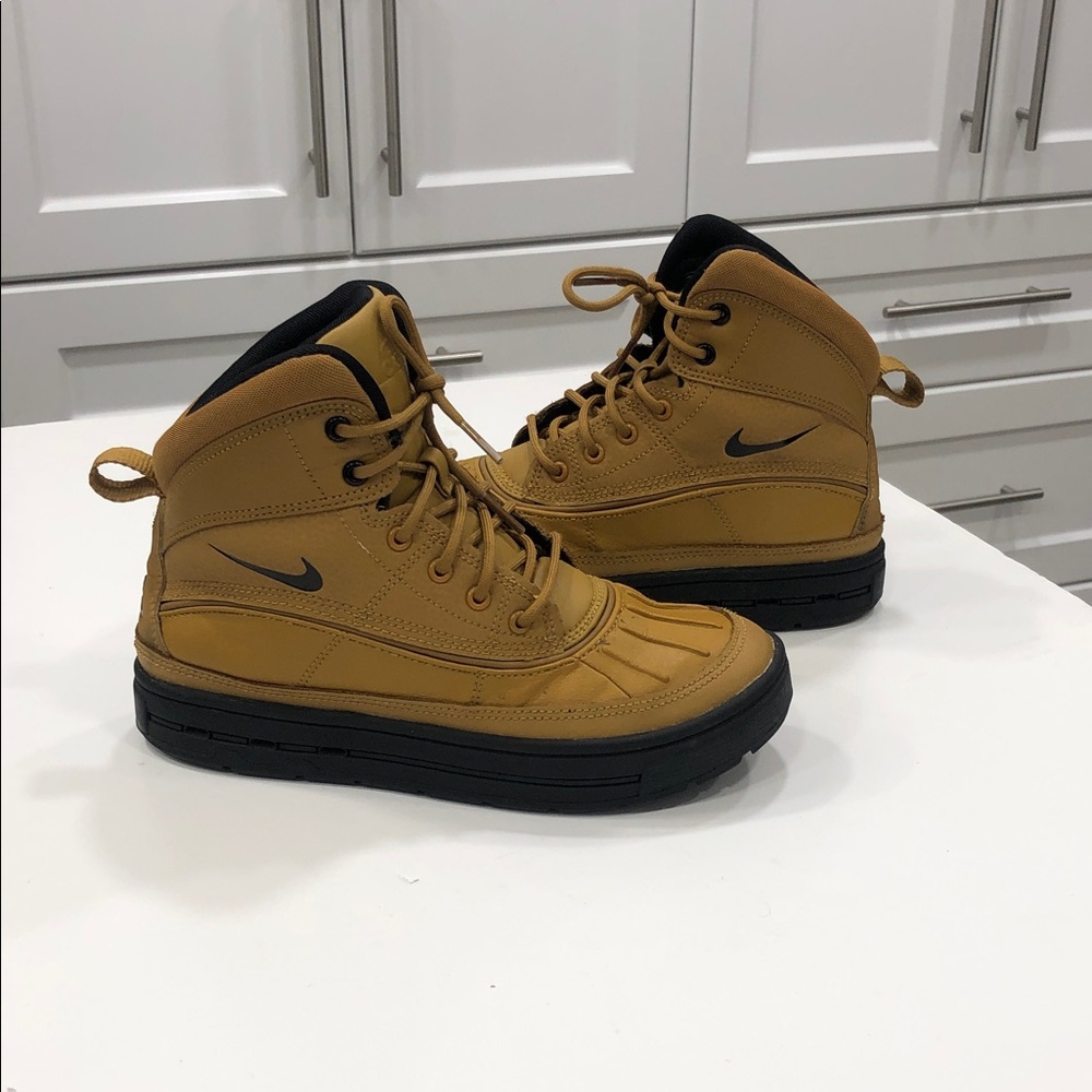 Nike Woodside 2 High ACG Boots Wheat & Black | Youth 4Y